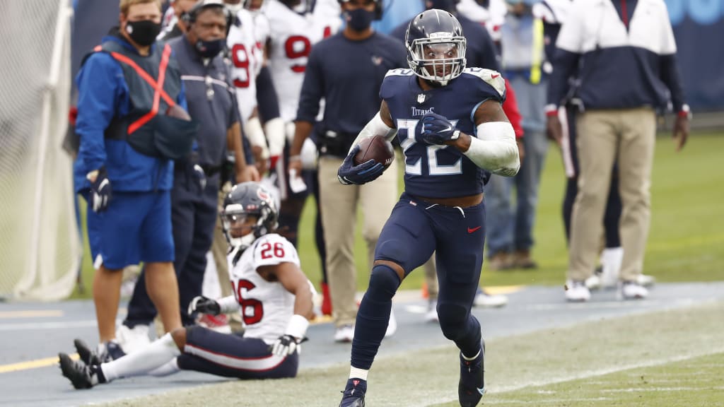 Tennessee Titans' Julio Jones makes sick catch off defender's helmet