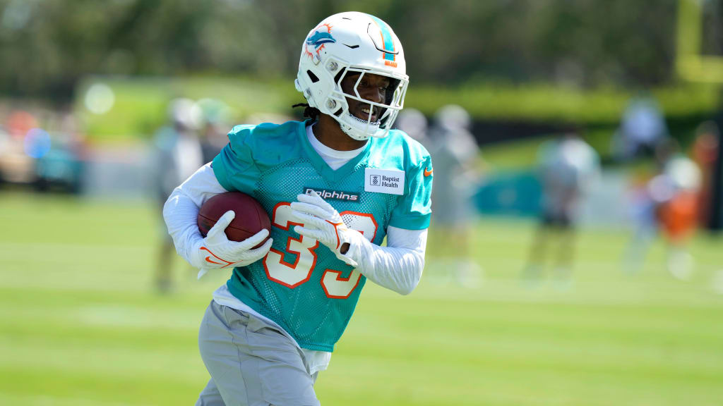 NFL Network's Cameron Wolfe shares what stands out at Miami Dolphins  training camp