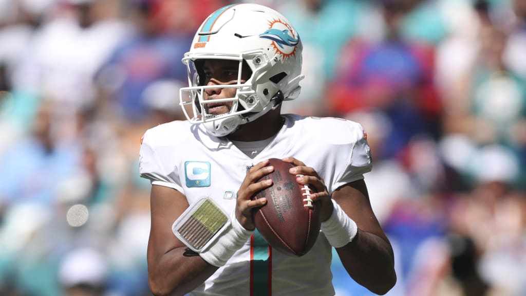 Dolphins QB Tua Tagovailoa challenged reporters to repeat a play