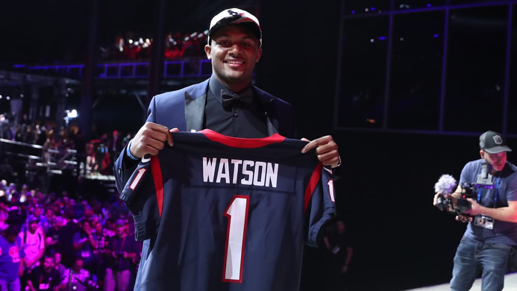 Texans move up to grab Deshaun Watson in NFL draft