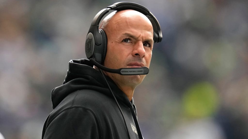 Robert Saleh explains how Aaron Rodgers has raised the bar for