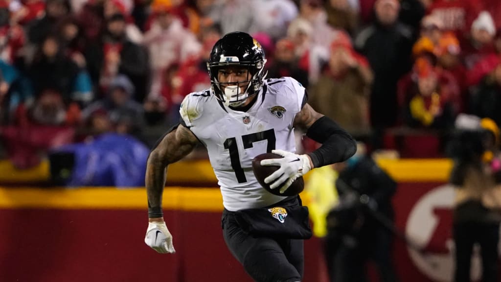 Schultz] Jaguars and Pro Bowl TE Evan Engram have agreed to a 3