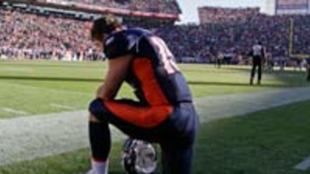 Tim Tebow trademarks 'Tebowing' to prevent abuse of prayerful pose