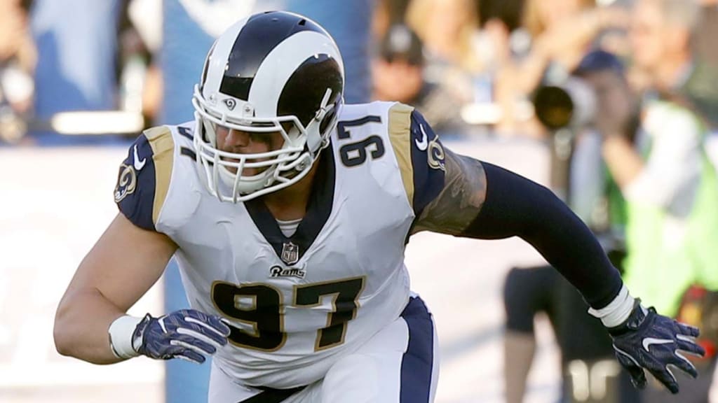 Former Rams DE Morgan Fox is signing with Panthers