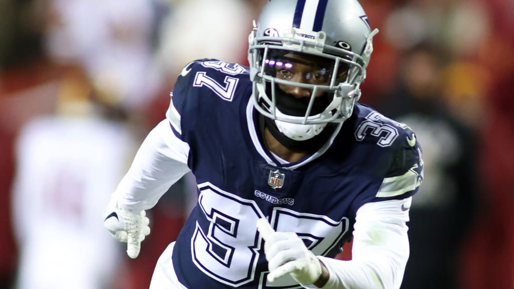 Cowboys claim former second-round CB off waivers