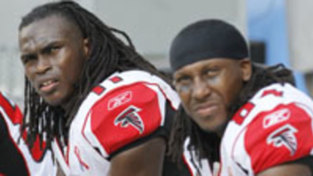 Former Falcons WR Roddy White announces retirement