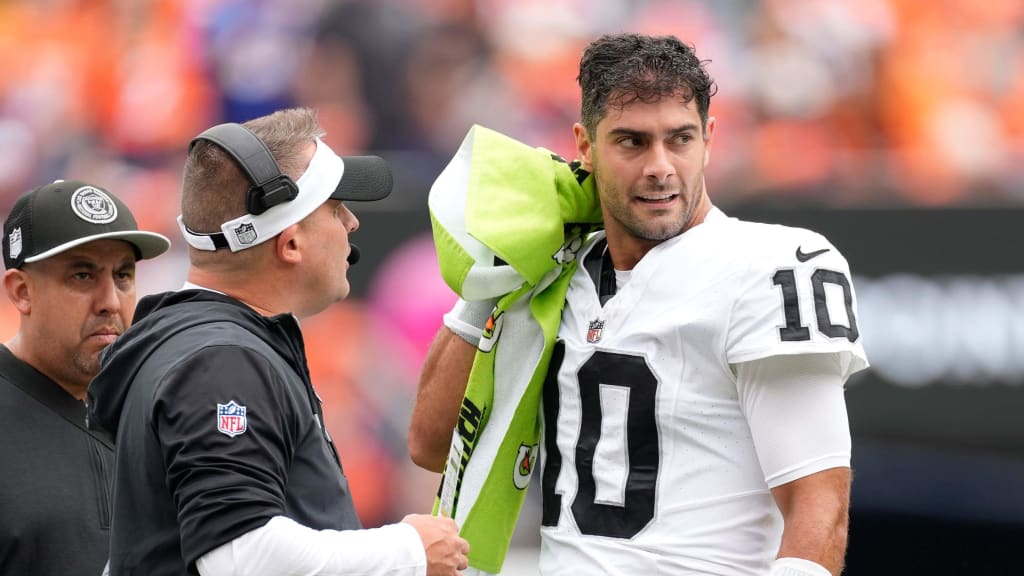 Raiders win season opener behind two touchdowns from Garoppolo