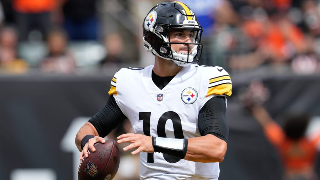 Steelers' Offensive Struggles on Mitch Trubisky, or Matt Canada?, Will  T.J. Watt Return in Time?