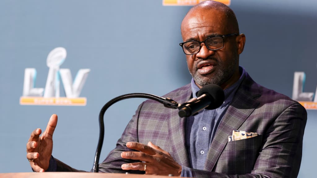 NFL notes: NFLPA head DeMaurice Smith calls a work stoppage in