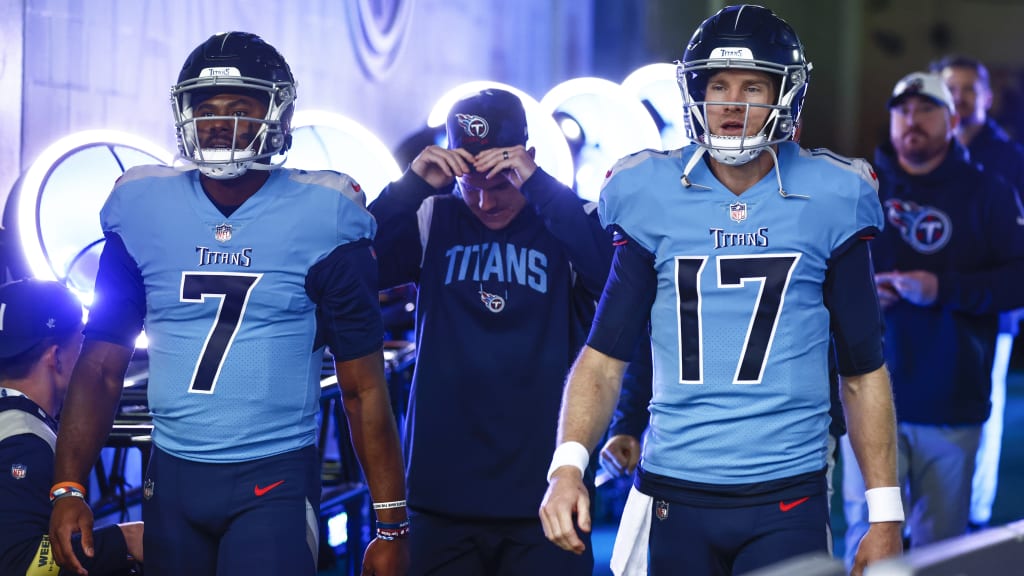 January 9, 2022: Tennessee Titans quarterback Ryan Tannehill (17) before  the start of an NFL game between the Texans and the Titans on Jan. 9, 2022  in Houston, Texas. (Credit Image: ©