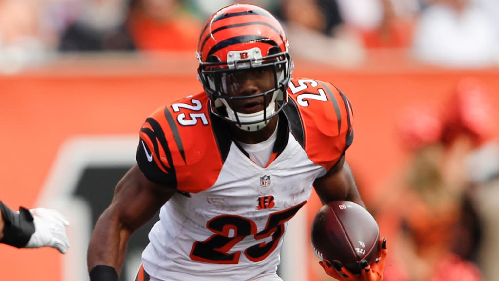 Giovani Bernard Signing Provides Offensive Versatility