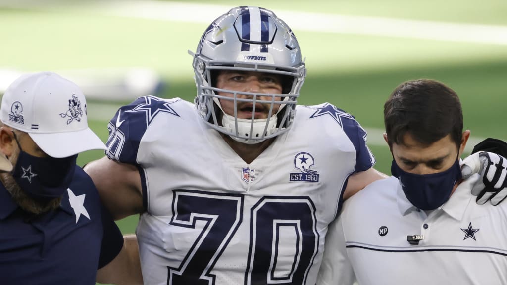 Cowboys RT La'el Collins exits Packers game with knee injury