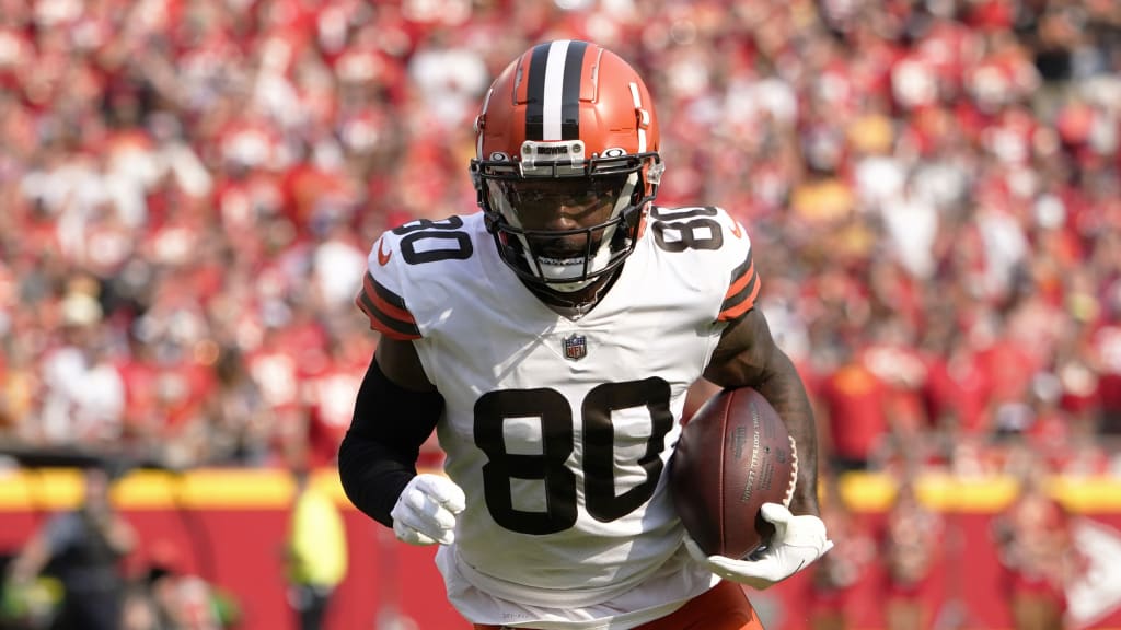 Is Jarvis Landry playing today vs. the Packers? Latest news on Browns WR