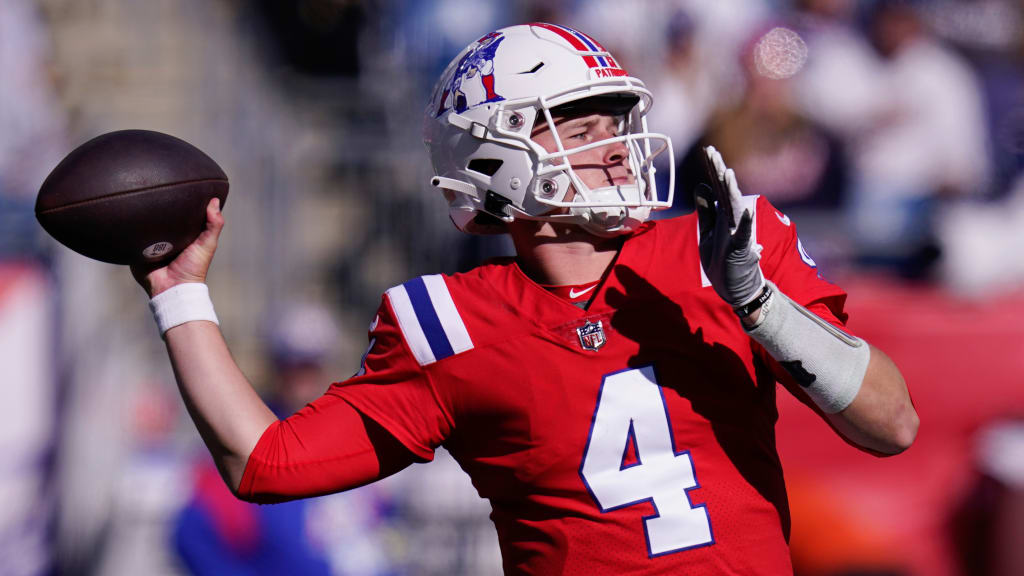 Patriots rookie QB Bailey Zappe's NFL debut is a toe-to-toe battle