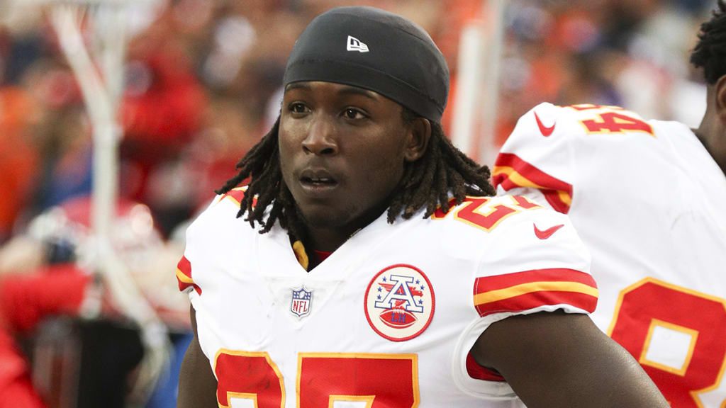 Oakland Raiders 15-26 Kansas City Chiefs: Kareem Hunt stars in big AFC West  bout, NFL News