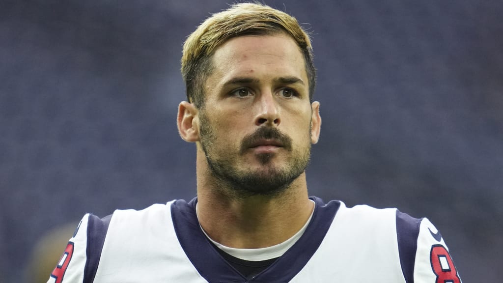 Two-time Super Bowl-winning WR Danny Amendola retires