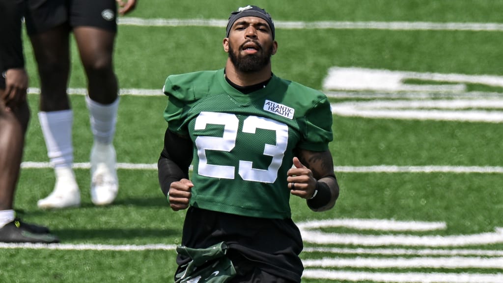 NY Jets safety Chuck Clark suffered a serious knee injury, per report