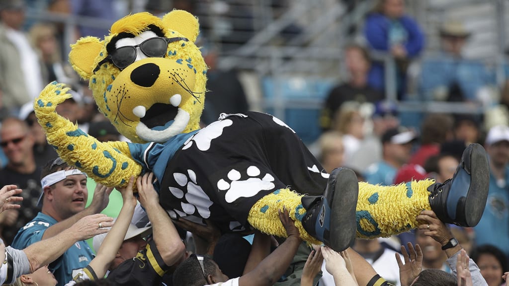 Man behind Jaguars mascot Jaxson de Ville retiring after 19 years - Sports  Illustrated