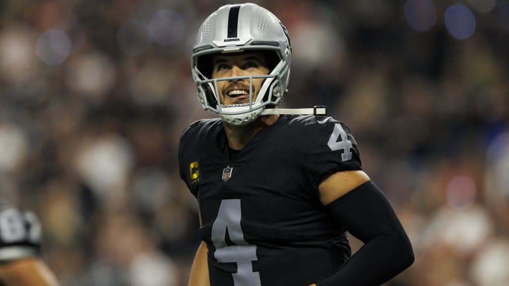 Major NFL quarterback contracts, extensions in 2022 offseason from Aaron  Rodgers to Derek Carr