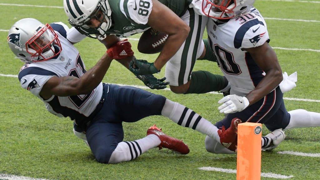 Brady Sets NFL Record For Wins; Patriots Hold Off Jets 24-17