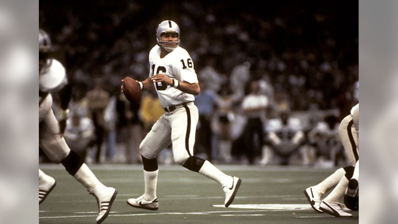 Great Moments: Kenny King's 80-yard TD in Super Bowl XV