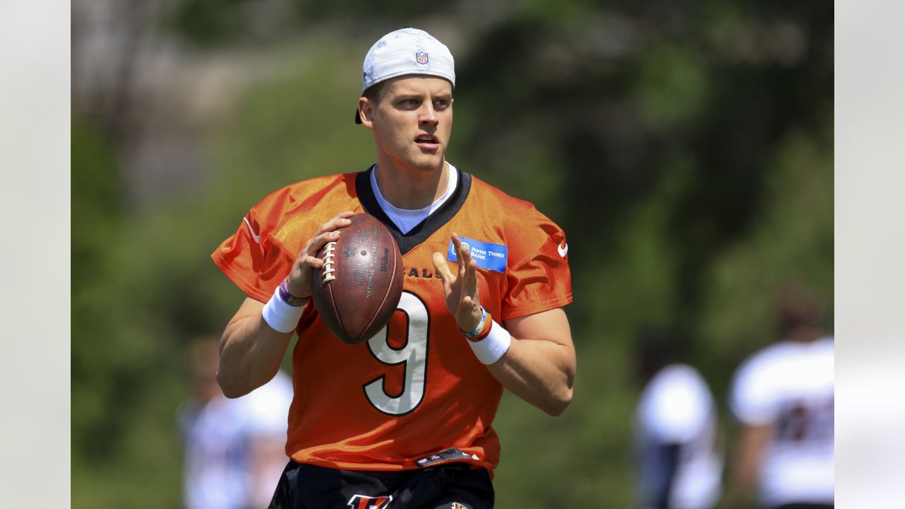 Cincinnati Bengals linebacker Tyler Murray (45) performs a drill