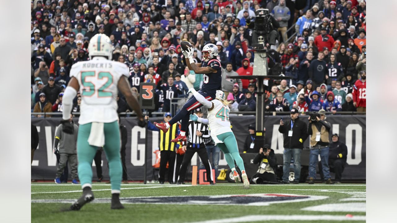 Dallas Cowboys cornerback Kelvin Joseph (1) defends as Green Bay Packers  wide receiver Christian Watson (9) is unable to catch a pass during the  second half of an NFL football game Sunday