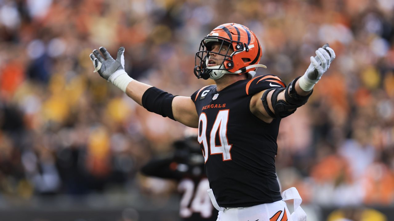 August 22, 2019: Cincinnati Bengals defensive end Sam Hubbard (94) during  NFL football preseason game action between the New York Giants and the Cincinnati  Bengals at Paul Brown Stadium in Cincinnati, OH.