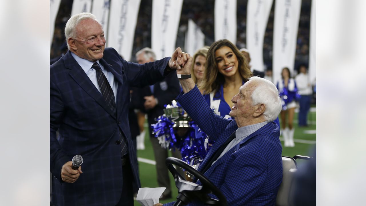 Dallas Cowboys: Gil Brandt named to the Ring of Honor