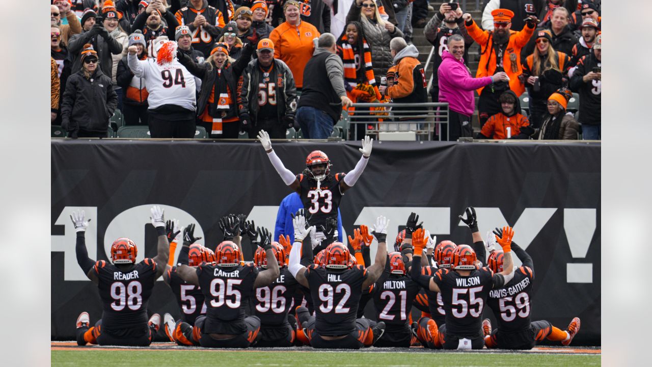 Cincinnati Bengals cornerback Tre Flowers (33) celebrates during