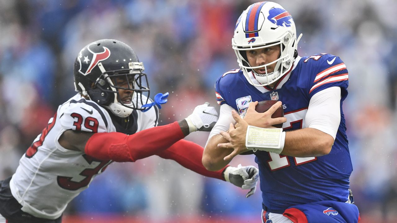 Buffalo Bills offensive tackle Spencer Brown (79) during the first half of  an NFL football game against the Tennessee Titans Monday, Sept. 19, 2022,  in Orchard Park, N.Y. (AP Photo/Adrian Kraus Stock