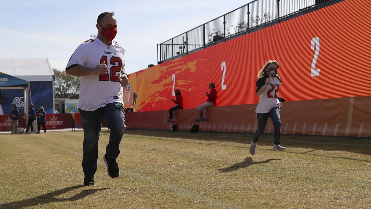 Photo: NFL Experience at Super Bowl LV in Tampa - SBP20210205507 