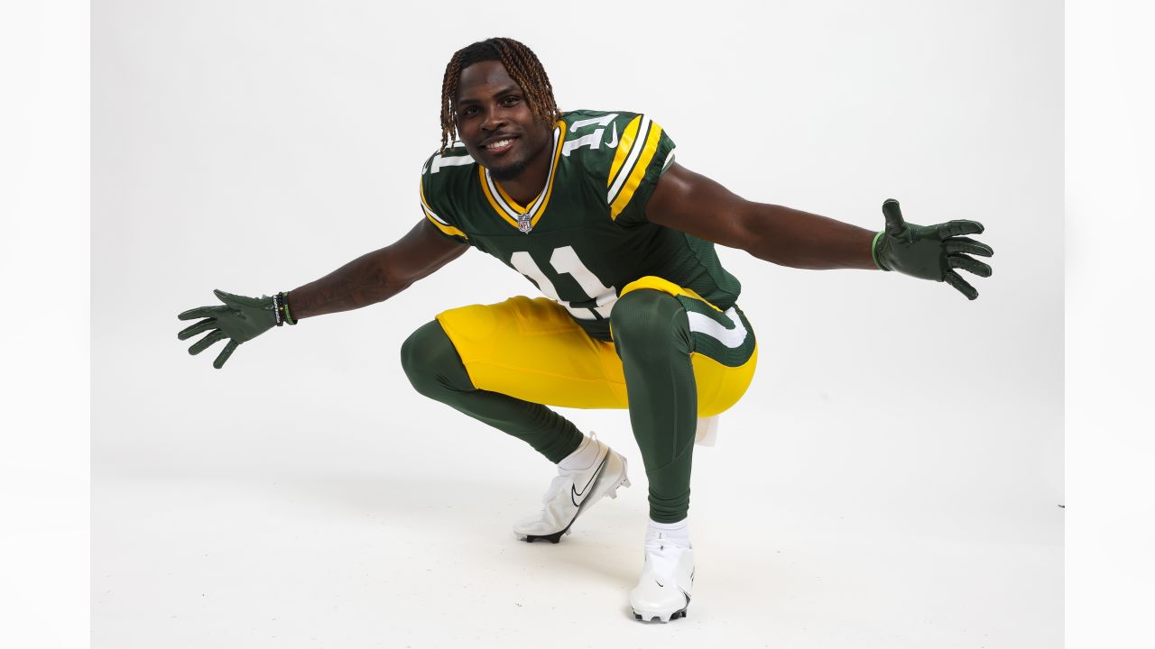 Photos: NFL rookies in new team uniforms at NFLPA's Rookie