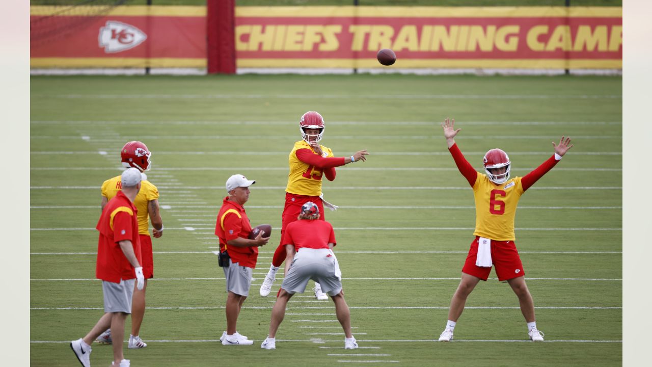 Kansas City Chiefs quarterback Patrick Mahomes (15) warms up during NFL  football training camp …