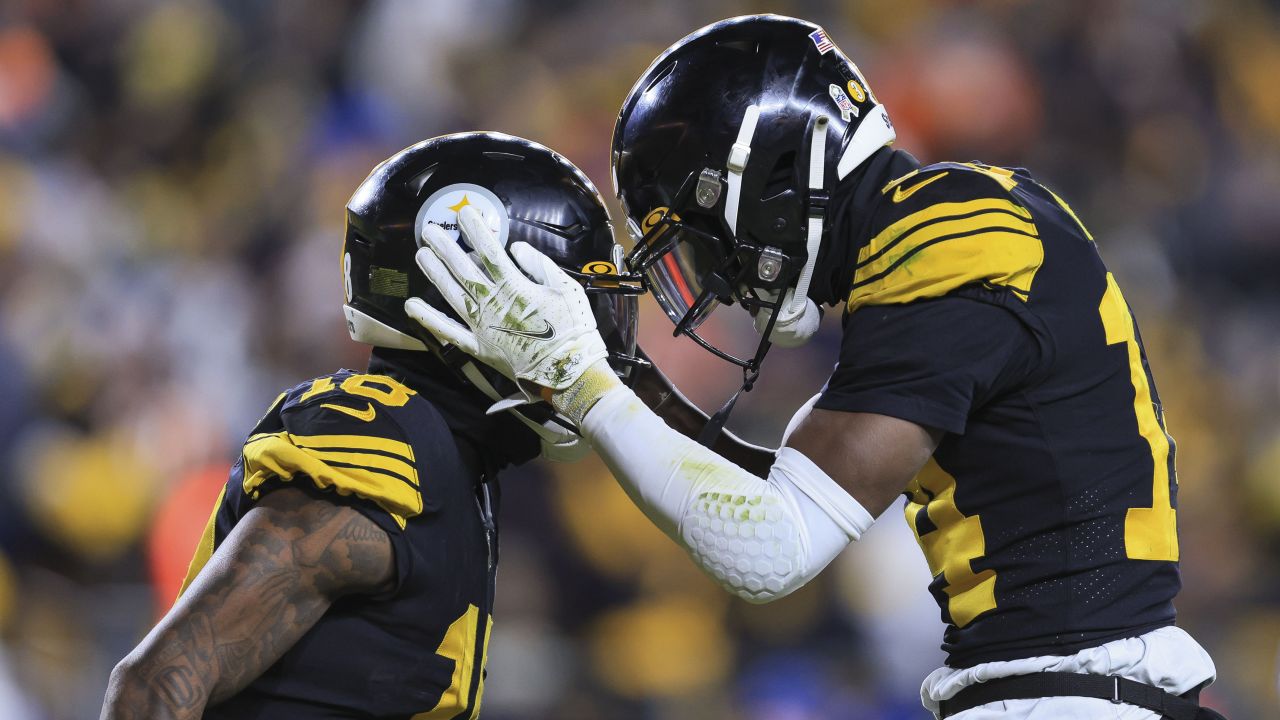 PITTSBURGH, PA - NOVEMBER 13: Pittsburgh Steelers wide receiver George  Pickens (14) runs with the ball during the national football league game  between the New Orleans Saints and the Pittsburgh Steelers on