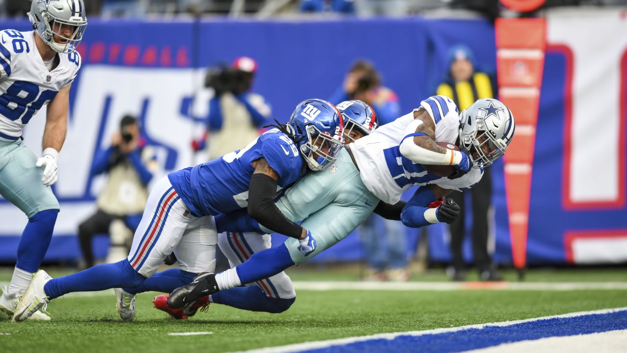 East Rutherford, New Jersey, USA. 18th Dec, 2022. Detroit Lions cornerback  WILL HARRIS (25) tackles New York Jets wide receiver BRAXTON BERRIOS (10)  at MetLife Stadium in East Rutherford New Jersey Detroit