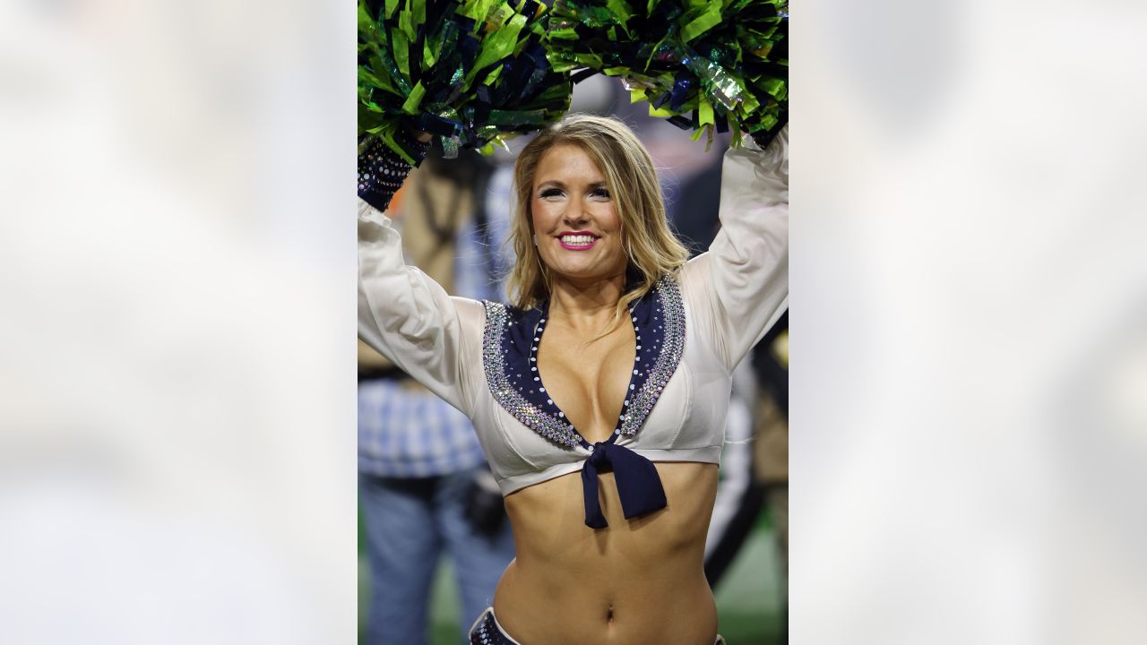 Download Seattle Seahawks Cheerleader Wallpaper