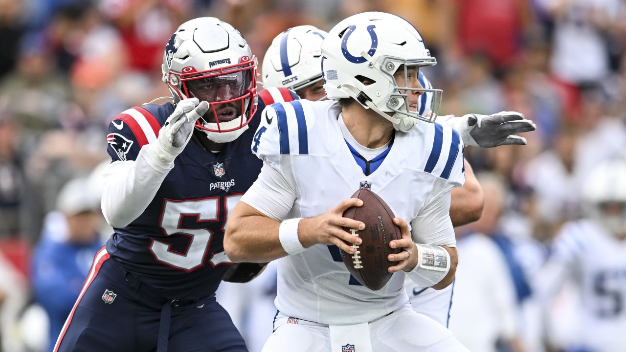 FOXBOROUGH, MA - NOVEMBER 06: Indianapolis Colts quarterback Sam