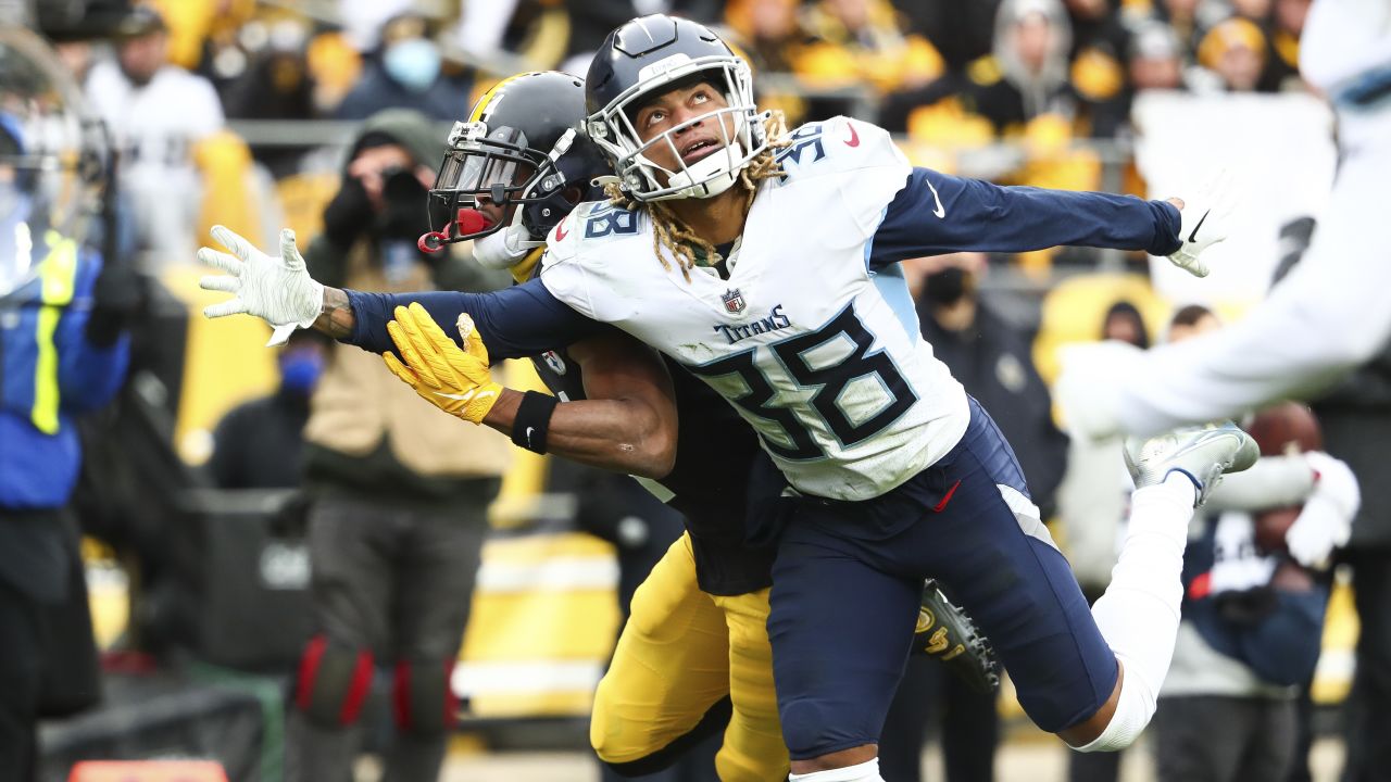 Tennessee Titans vs Pittsburgh Steelers: Week 15 2021 NFL season.