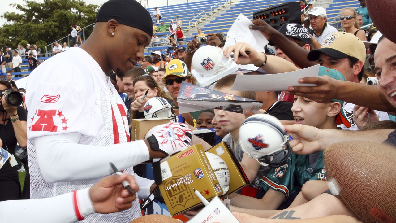 AP Story: NFC Rallies To Defeat AFC, 42-30, In 2008 Pro Bowl