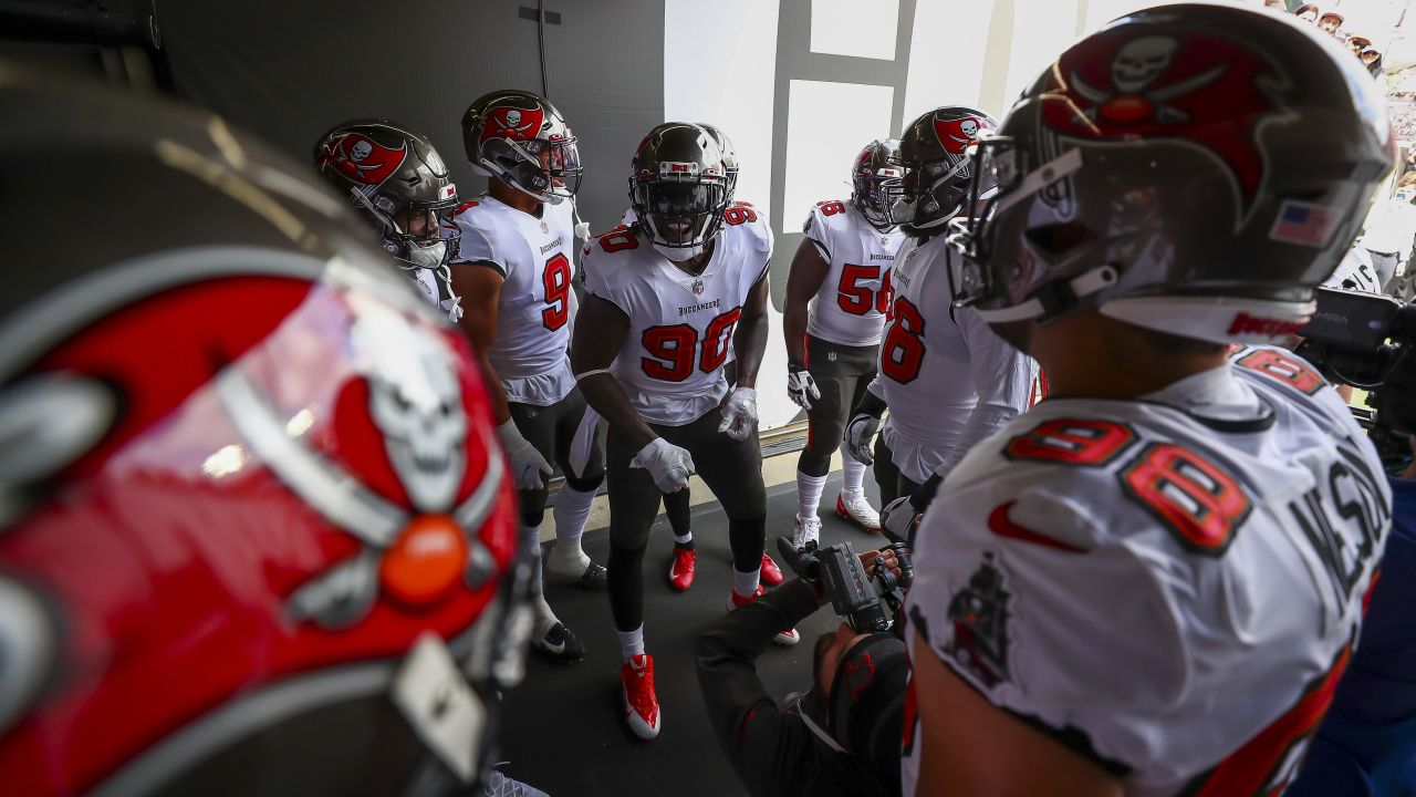 TAMPA, FL - JANUARY 16: Tampa Bay Buccaneers Linebacker Jason Pierre-Paul  (90) warms up before the NFL Wild Card game between the Philadelphia Eagles  and the Tampa Bay Buccaneers on January 16