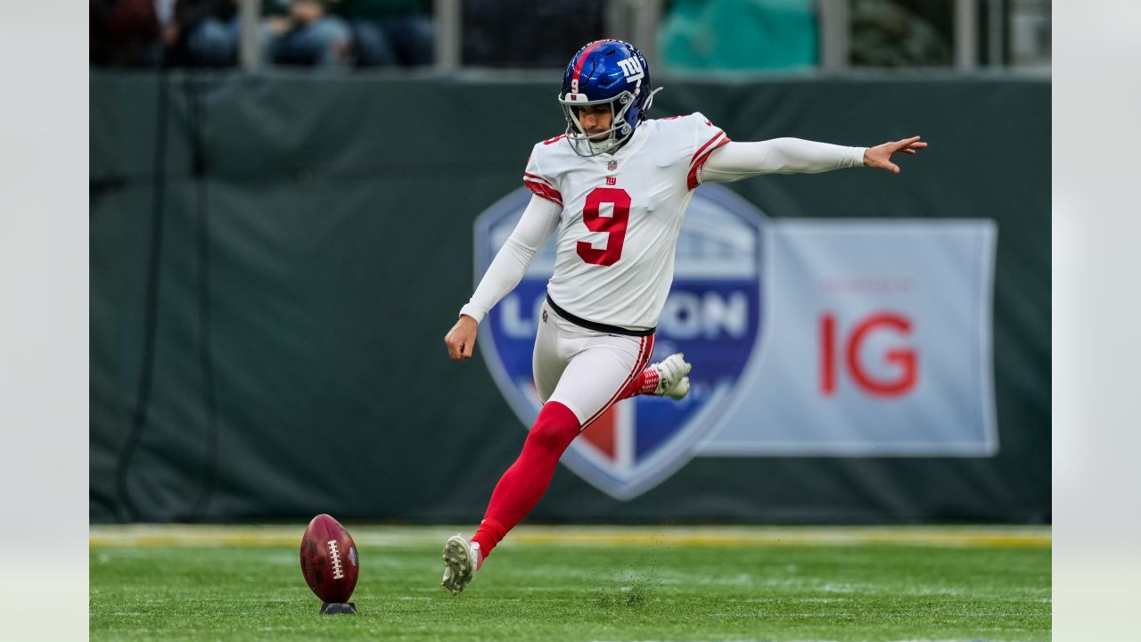 The New York Giants kickoff to the Green Bay Packers during an NFL football  game at Tottenham Hotspur Stadium in London, Sunday, Oct. 9, 2022. The New  York Giants won 27-22. (AP