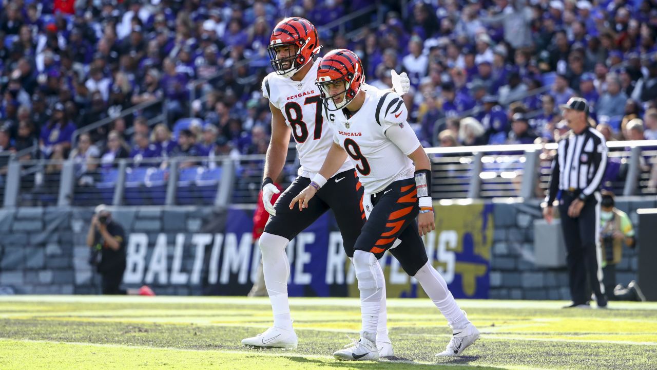 October 29th, 2017: Cincinnati Bengals tight end C.J. Uzomah (87) looks on  before the NFL football game between the Indianapolis Colts and the Cincinnati  Bengals at Paul Brown Stadium, Cincinnati, OH. Adam