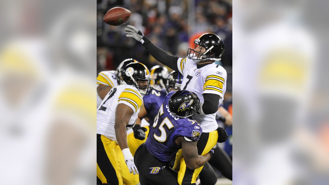 Dec. 13, 2010 - Houston, Texas, United States of America - Baltimore Ravens  linebacker Terrell Suggs (55) interacts with the Houston Fans before the  game between the Houston Texans and the Baltimore