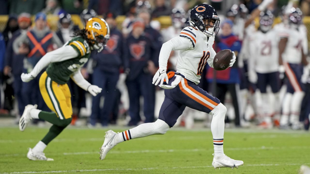 GREEN BAY, WI - DECEMBER 12: Chicago Bears wide receiver Jakeem Grant (17)  runs during a game between the Green Bay Packers and the Chicago Bears at  Lambeau Field on December 12