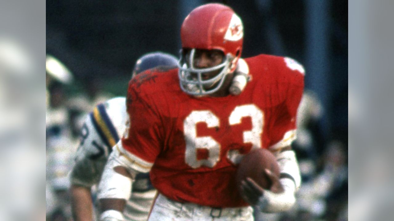 25 Greatest Linebackers in NFL History 