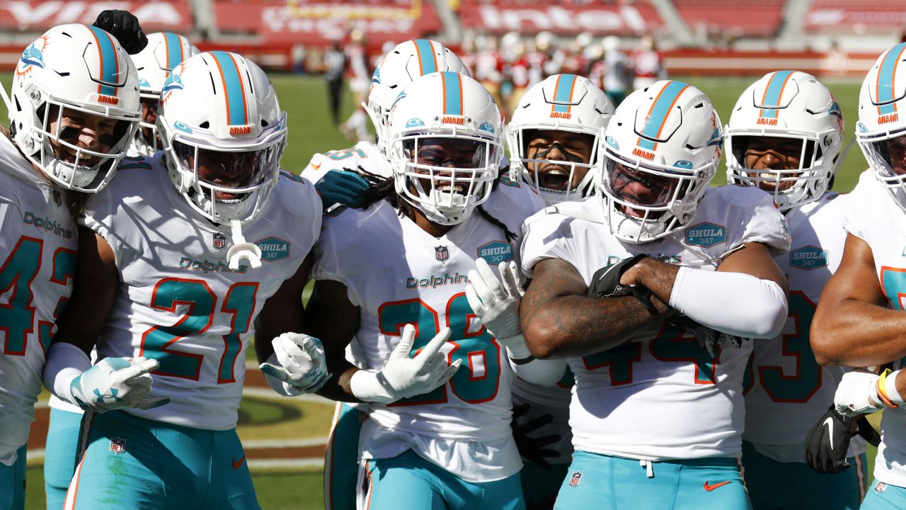 Miami Dolphins cornerback (28) Bobby McCain reacts on the field in