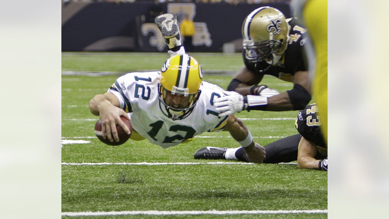 Green Bay Packers receiver Greg Jennings (85) breaks away for an 89-yard  reception during the first quarter of an NFL exhibition football game  against the Tennessee Titans on Friday, Sept. 1, 2006