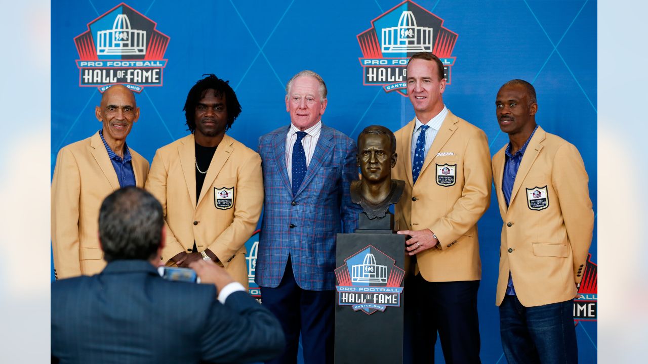 Manning, Other 2021 HOF Inductees to Sign in Canton