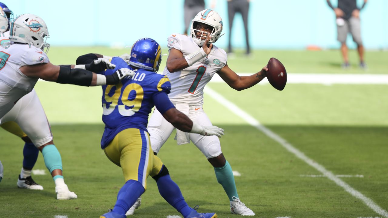 Photo Gallery: Dolphins v. Rams, Sunday, November 1, 2020